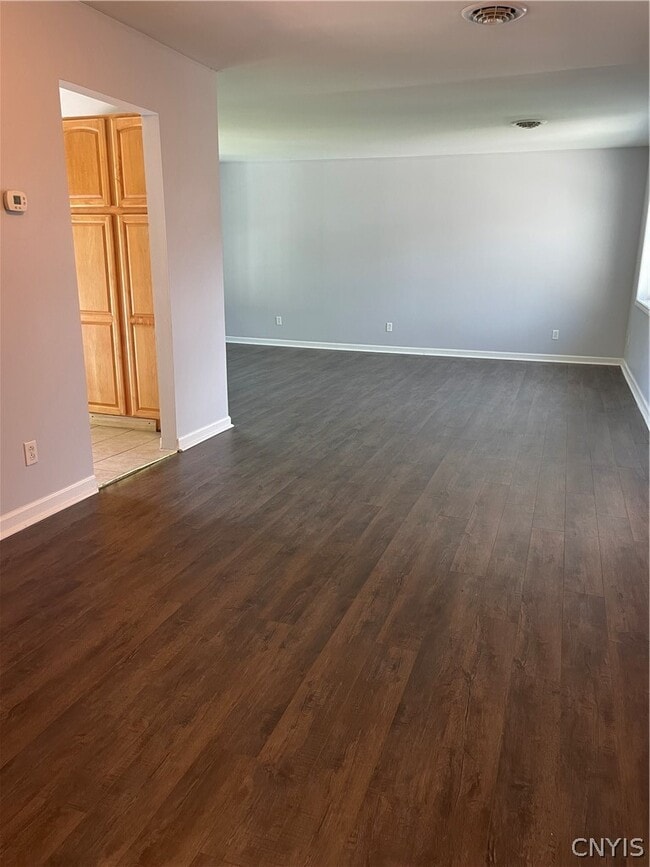 Building Photo - 203 Woolsey St
