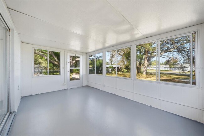 Building Photo - 34815 Gardenia Way