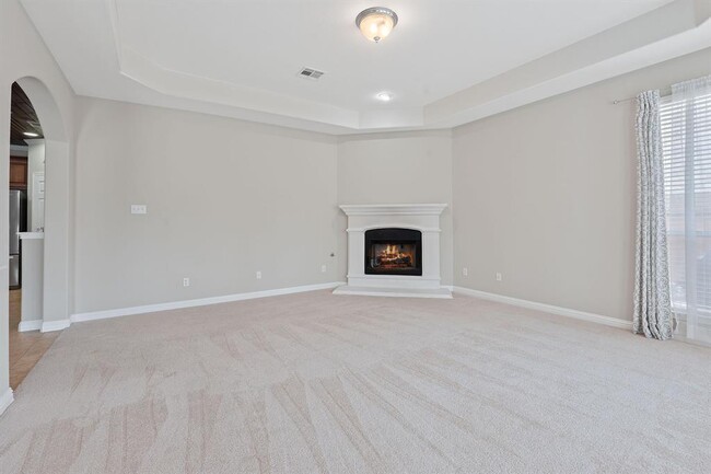 Building Photo - 1104 Lynsenko Dr