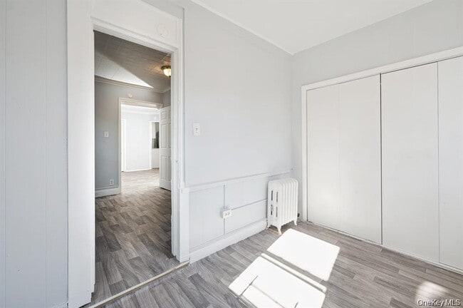 Building Photo - 611 St Lawrence Ave