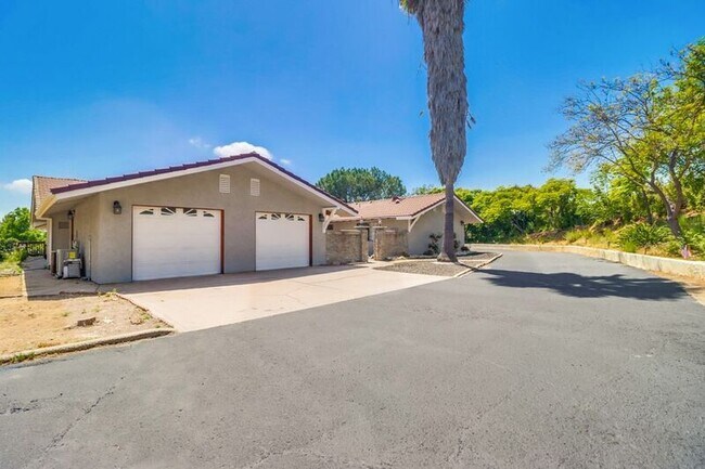 Building Photo - 3289 Altoro Ln