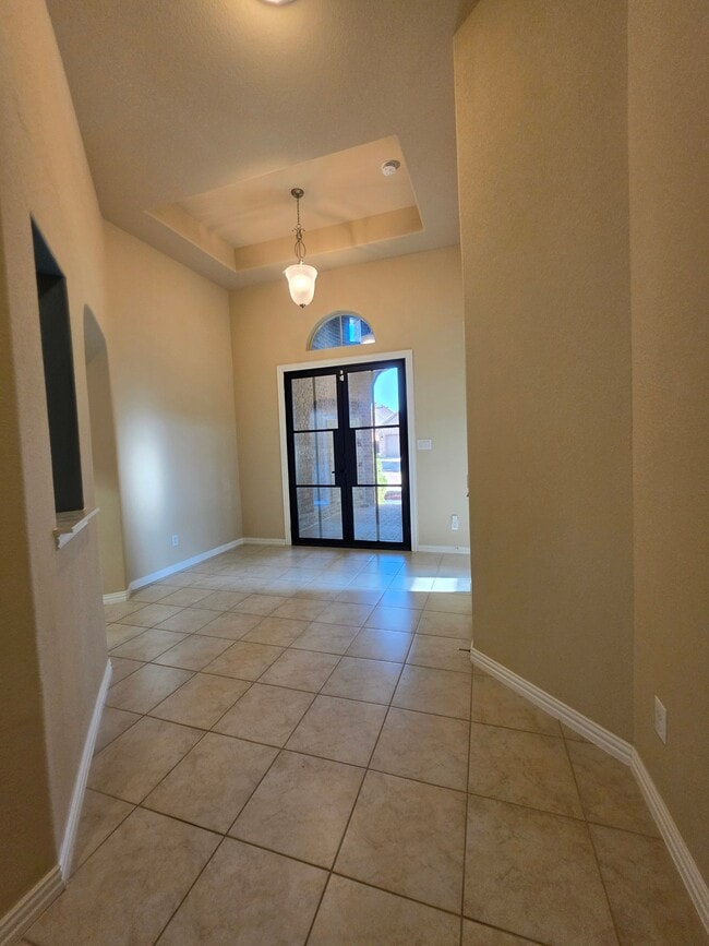Building Photo - 430 Brookdale Dr