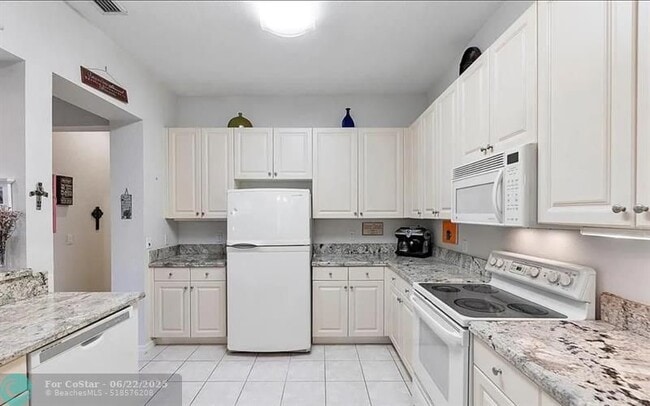 Building Photo - 5784 NW 120th Ave