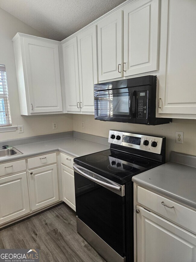 Building Photo - 4762 Golod Way
