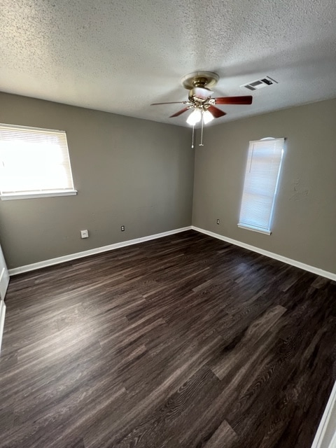 Building Photo - 1028 NW 2nd St