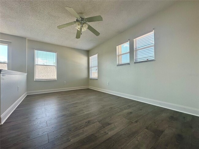 Building Photo - 224 Rona Ln