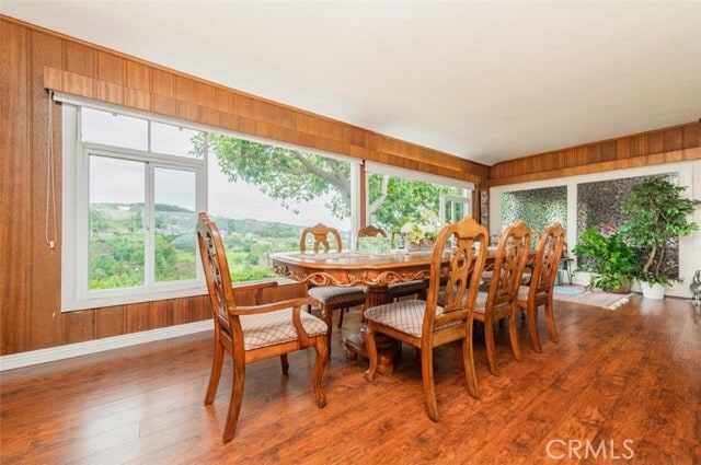 Building Photo - 2832 E Farview Ln