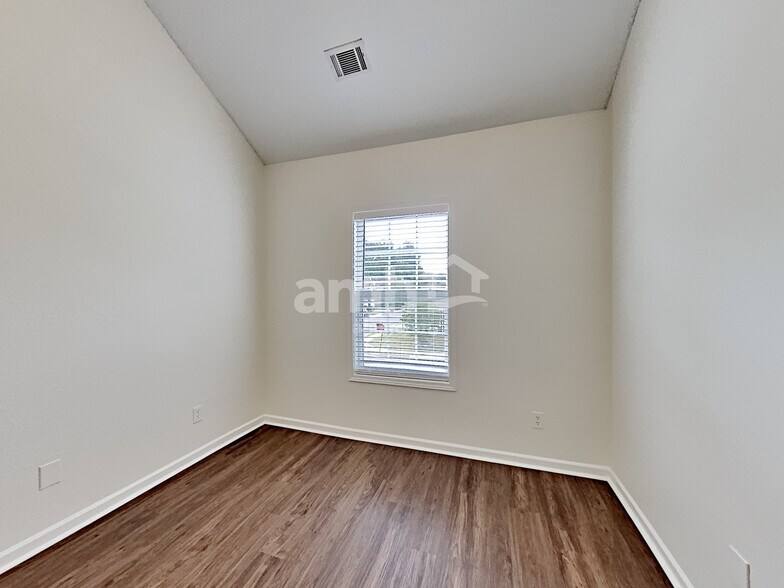 Building Photo - 2613 Newtons Crest Cir