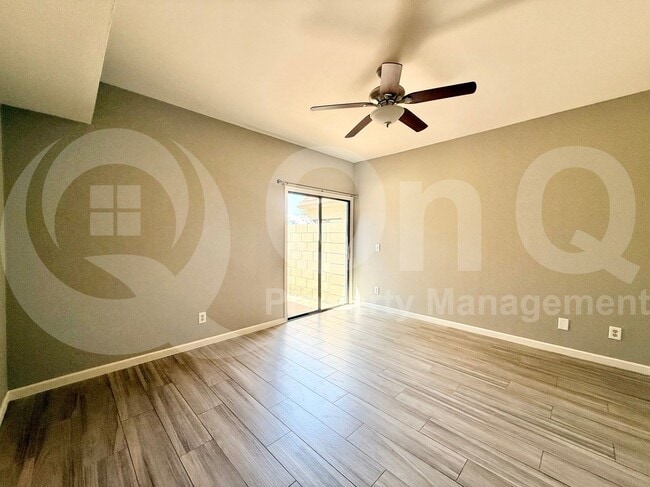Building Photo - 4695 W Ivanhoe St
