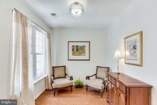 Building Photo - 44386 Adare Manor Square