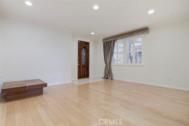 Building Photo - 556 E Palm Ave