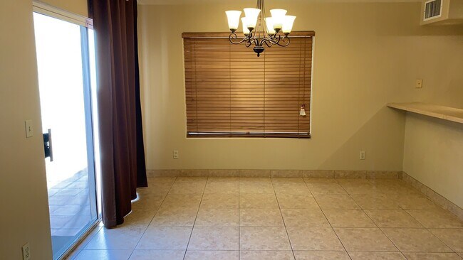 Building Photo - 3 Bedroom - 2.5 Bath - 1395 Sq. Ft. Home f...