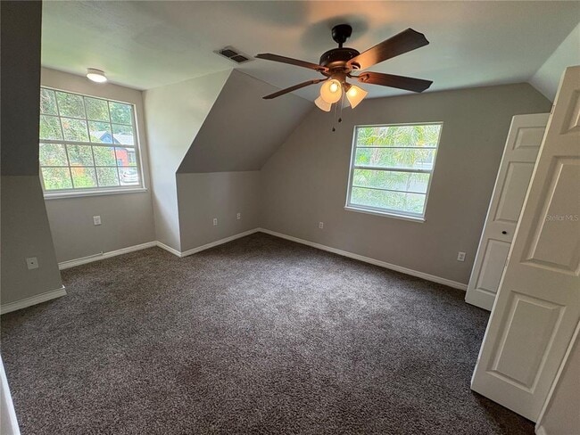 Building Photo - 411 S Cobble Ct