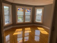 Building Photo - Rutland Apartments