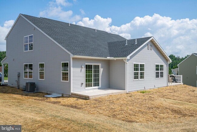 Building Photo - 29 Kantner Ln S