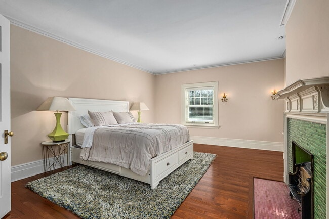 Building Photo - 5135 Ellsworth Ave