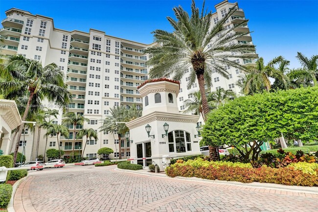 Building Photo - 20000 E Country Club Dr
