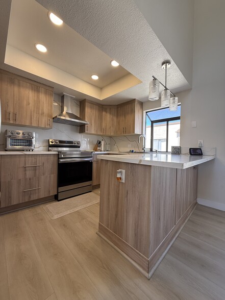 Building Photo - 4639 Executive Dr