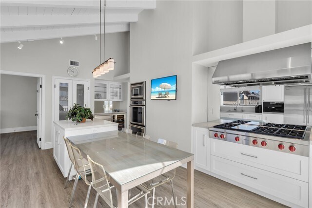 Building Photo - 1410 Marine Way