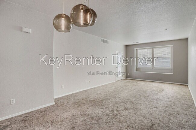 Building Photo - 15455 Canyon Rim Dr