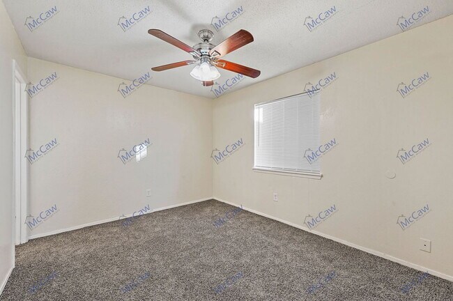 Building Photo - 15122 Marsha Dr