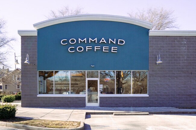 Building Photo - 3203 Sutherland Ave