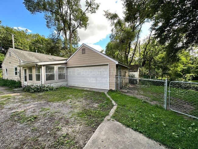 Building Photo - 217 Wallace Ave