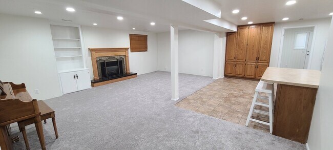 Living room - 7438 S Camelback Cir