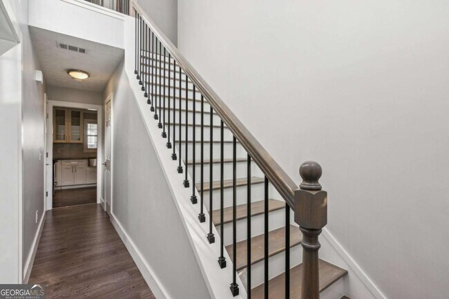 Building Photo - 2275 Eagle Pointe Ct NW