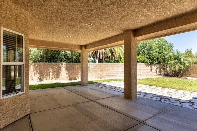 Building Photo - 1112 N Cynthia Ct