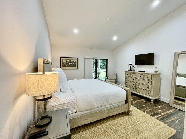 Building Photo - 11863 Wimbledon Cir