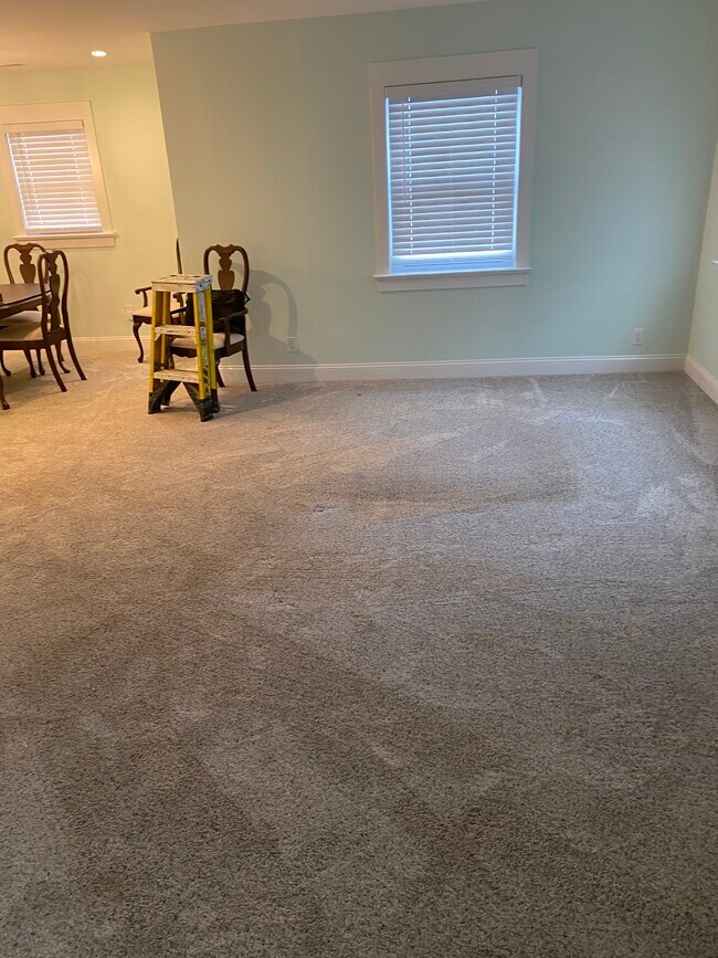 Building Photo - 674 Park Ave