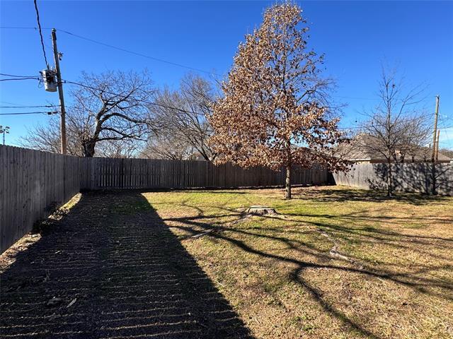 Building Photo - 5204 Hideaway Ct