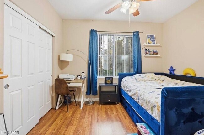 Building Photo - 7147 S Durango Dr