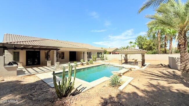 Building Photo - 4501 E Timberline Ct