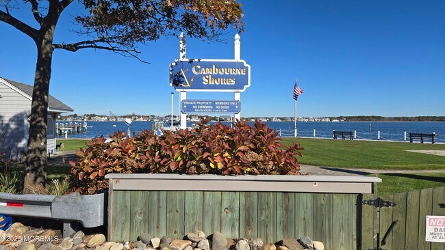 Building Photo - 2 Pine Crest Dr