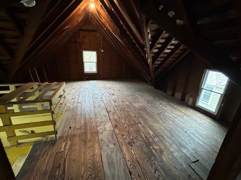 Building Photo - 659 Seward St