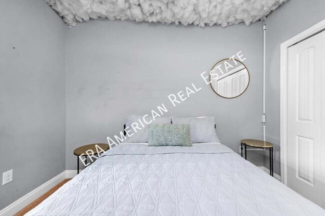 Building Photo - 2269 Tom St