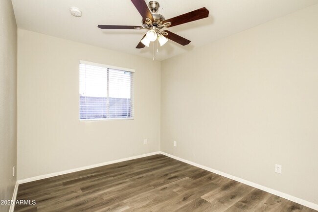 Building Photo - 5501 N 68th Ave