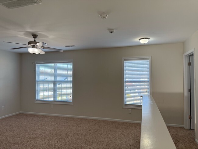 Building Photo - 207 Craftsman Dr