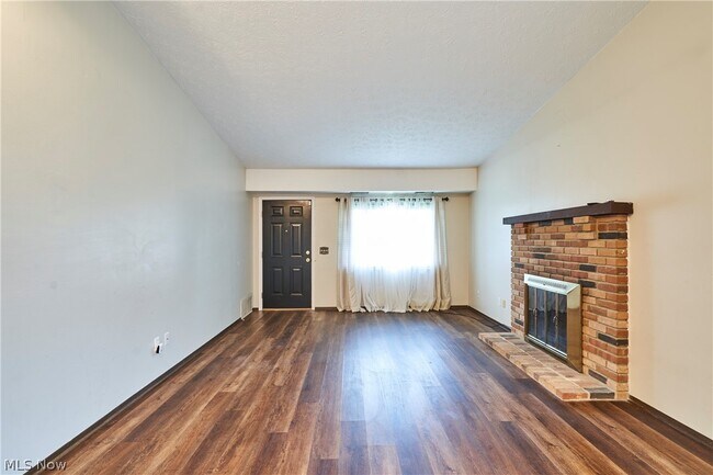 Building Photo - 939 Kirkwall Dr