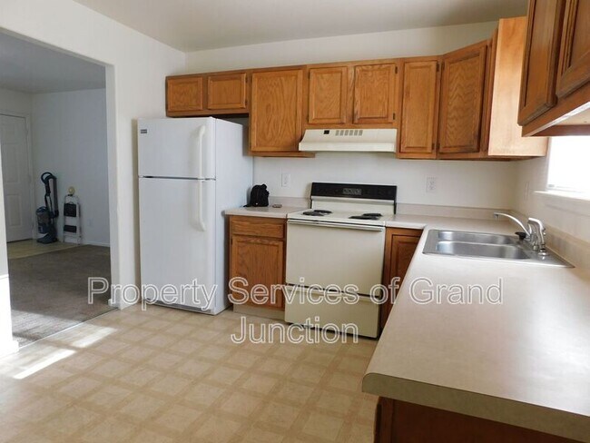 Building Photo - 433 Pendleton St