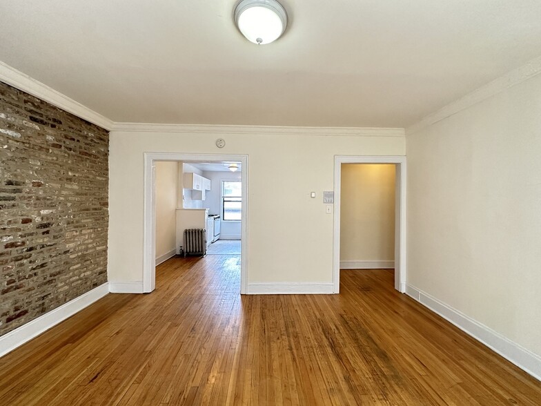 Building Photo - 2338 N Spaulding Ave