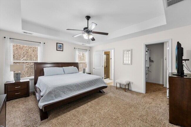 Building Photo - Furnished or Unfurnished spacious two story traditional conveniently located and ready now!