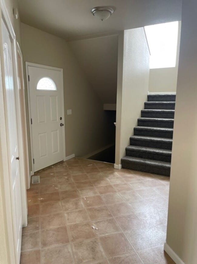 Building Photo - 3371 Chaparral Dr
