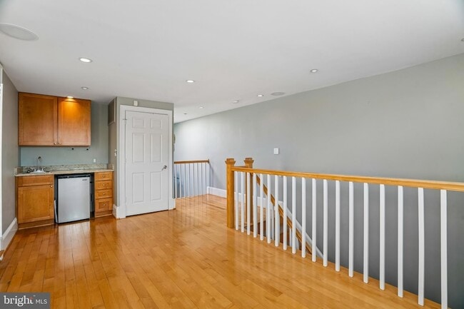 Building Photo - 1343 Q St NW