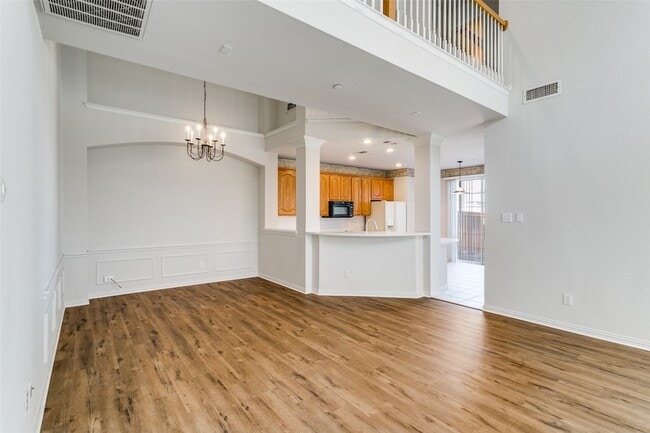 Building Photo - 511 Poplar Ln