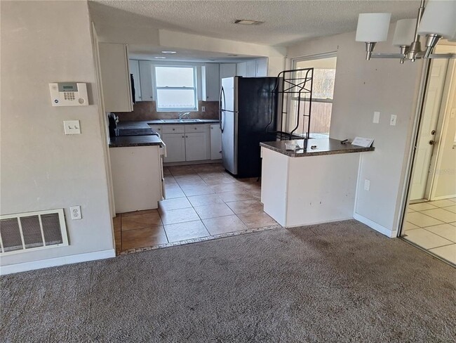 Building Photo - 7435 San Miguel Dr