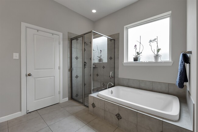 Building Photo - 31507 Reston Cliff Ct