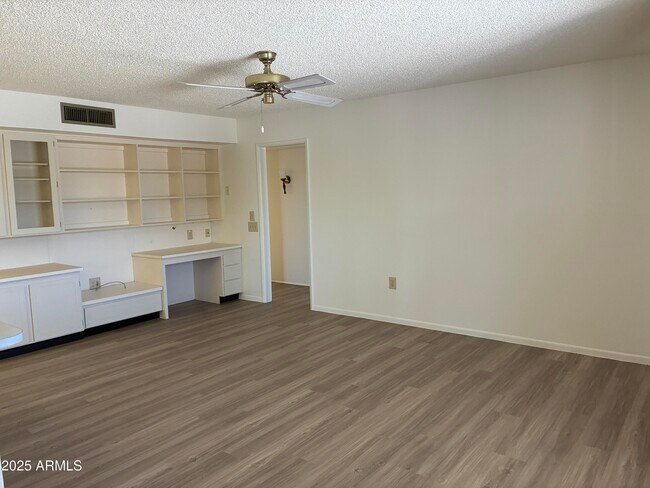 Building Photo - 17807 N 125th Dr